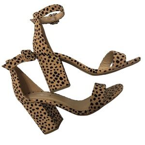 Soda women’s heels Leopard print‎   SZ 6.5